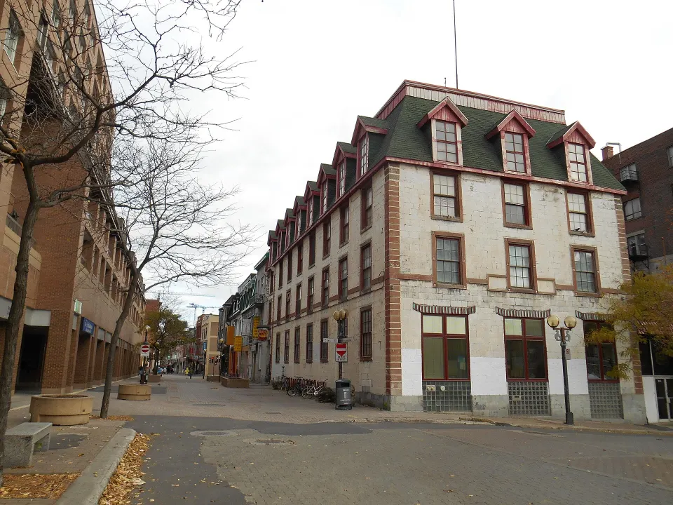 British and Canadian School Building