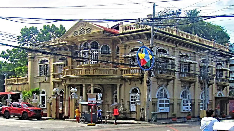 Celso Ledesma House
