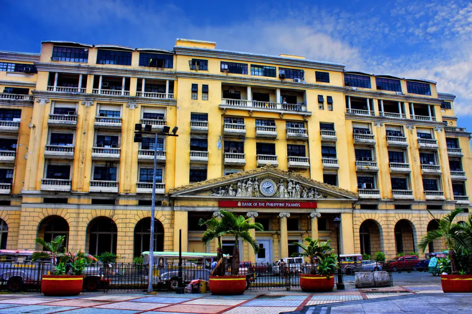 Don Roman Santos Building