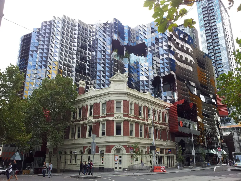 RMIT Swanston Academic Building