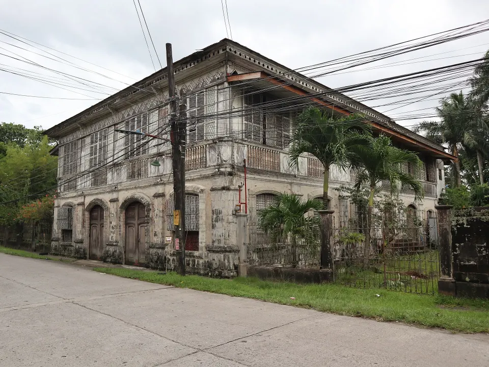 Tana Dicang House