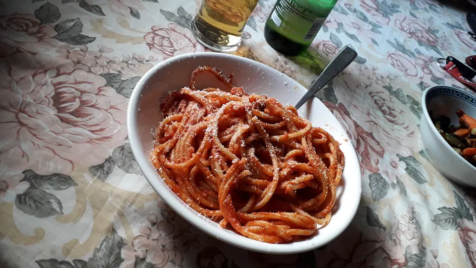 amatriciana sauce, reference photograph for the food guide