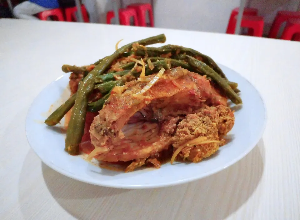 Arsik, reference photograph for the food guide