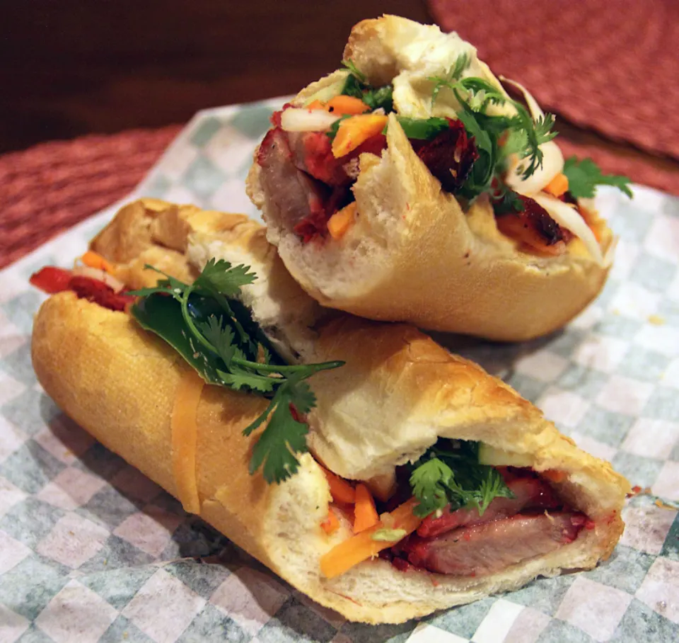 bánh mì, reference photograph for the food guide