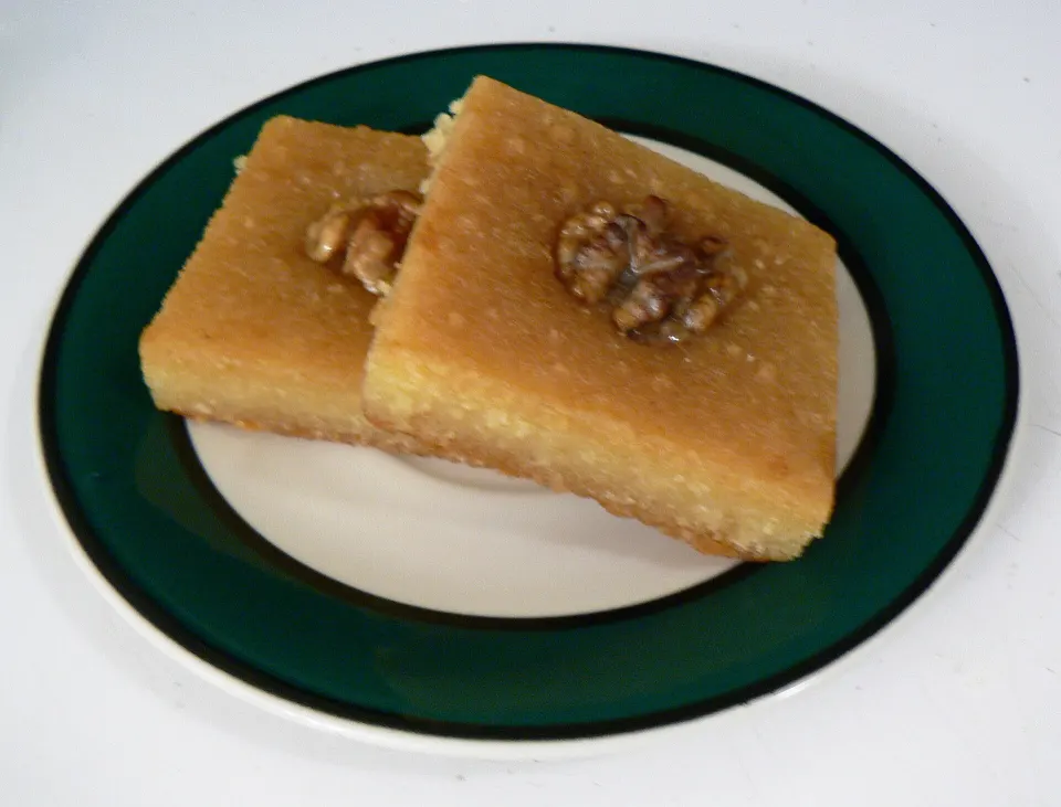 basbousa, reference photograph for the food guide