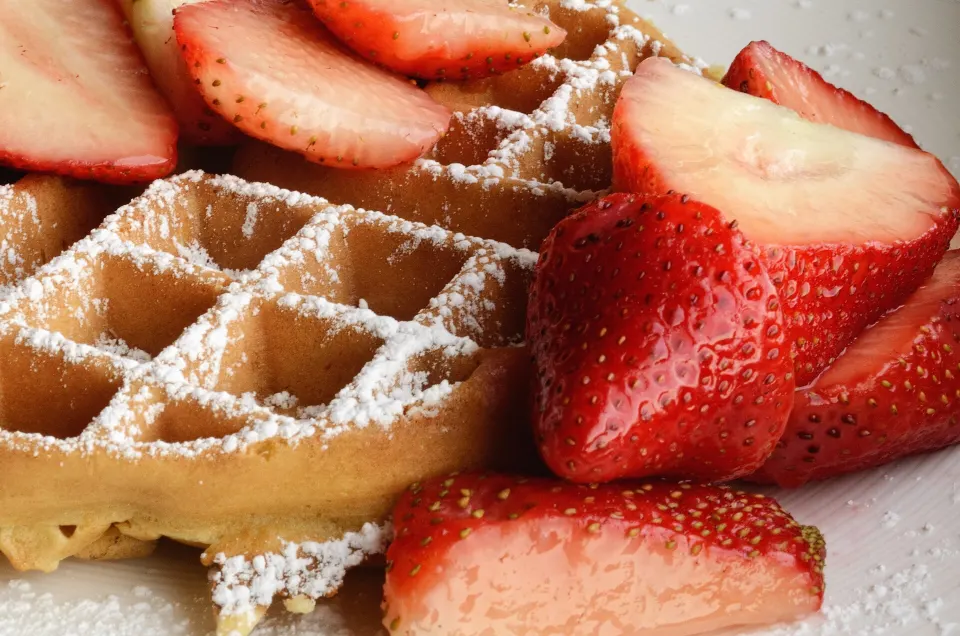Belgian waffle, reference photograph for the food guide