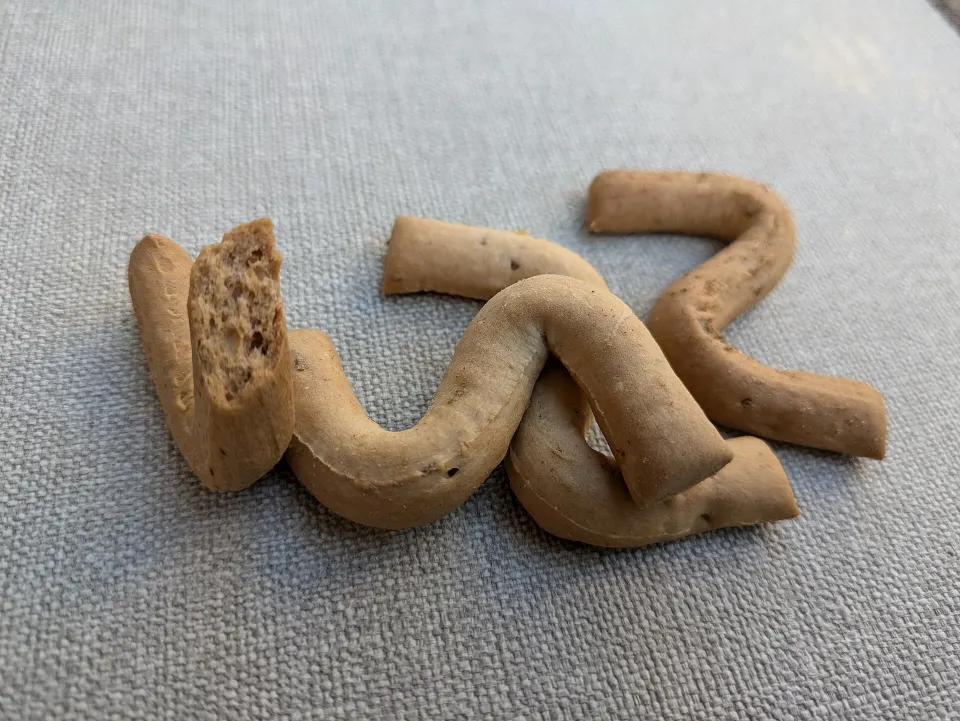 Biscotto della monaca, reference photograph for the food guide