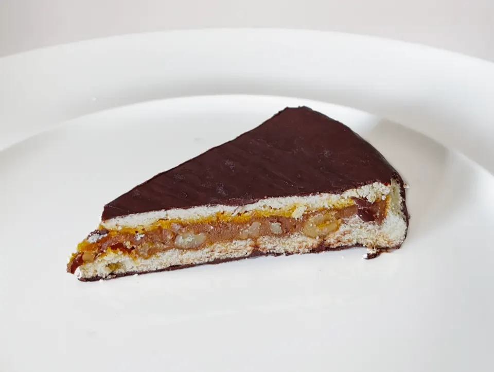 Bulle Cake, reference photograph for the food guide