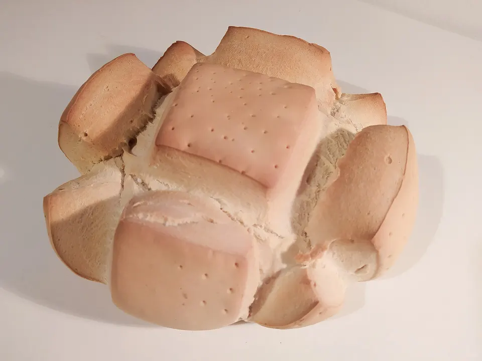 Cantos bread, reference photograph for the food guide