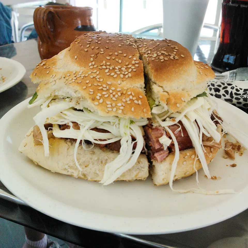 Cemita, reference photograph for the food guide