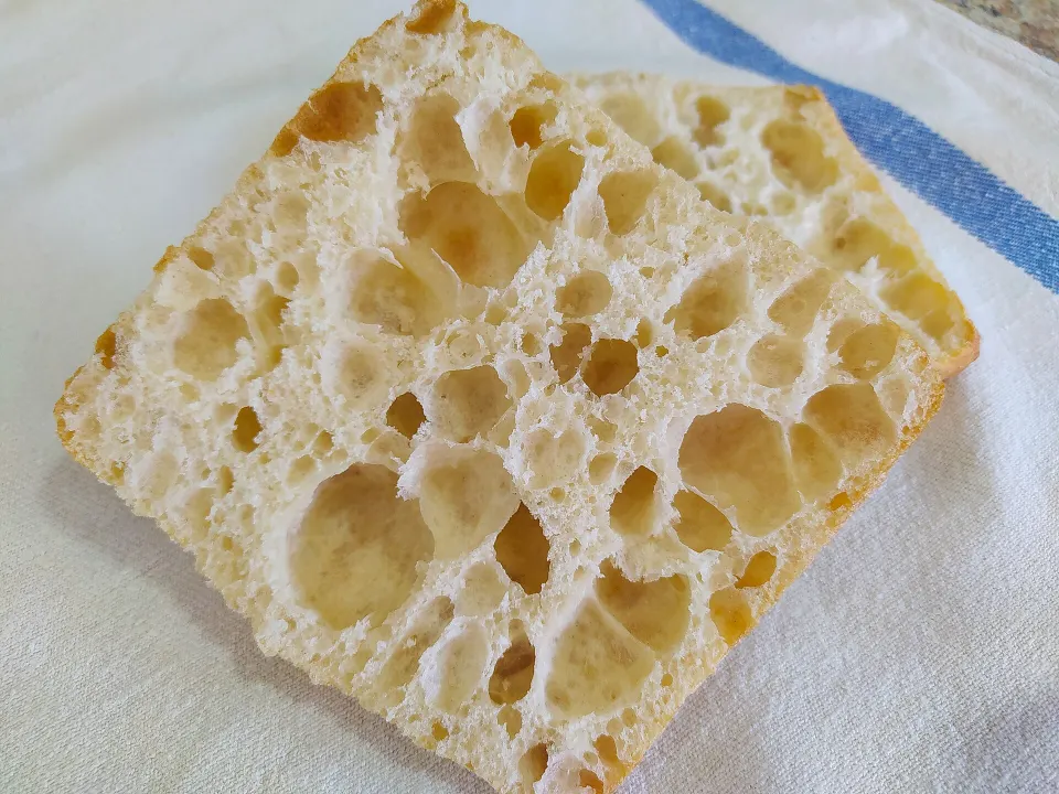 Crystal bread, reference photograph for the food guide