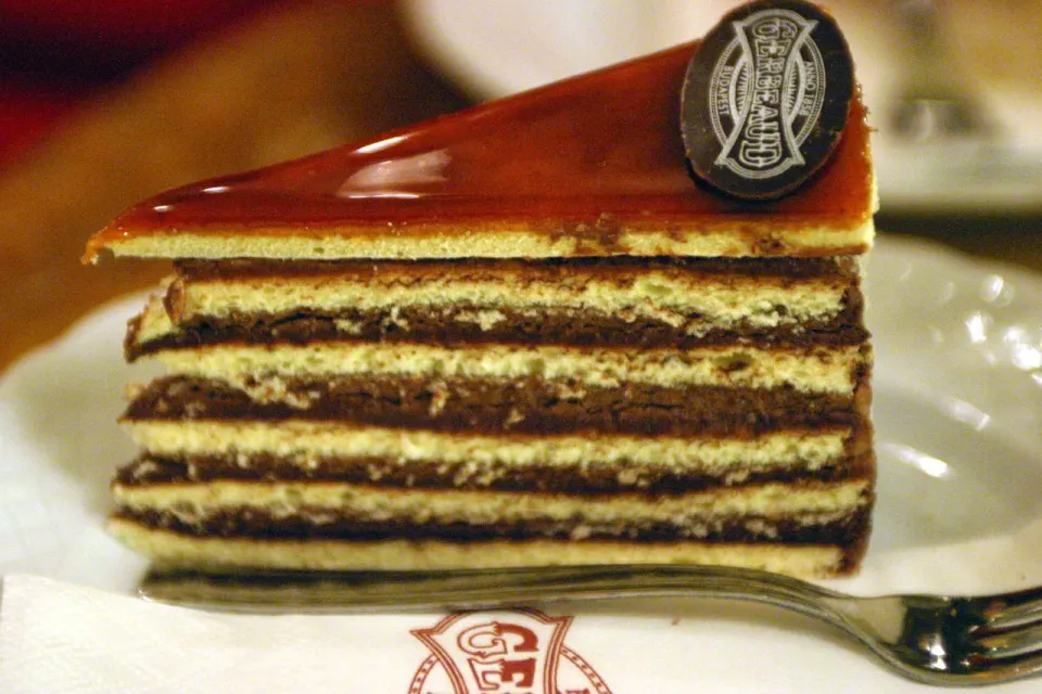 Dobos torte, reference photograph for the food guide