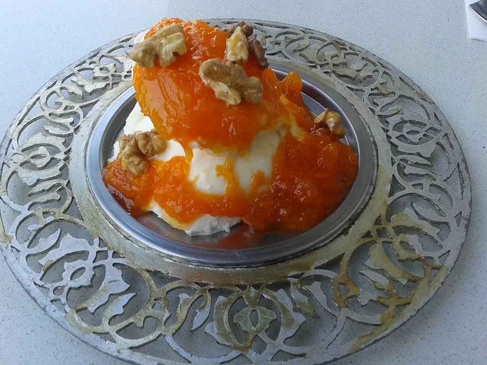 dondurma, reference photograph for the food guide