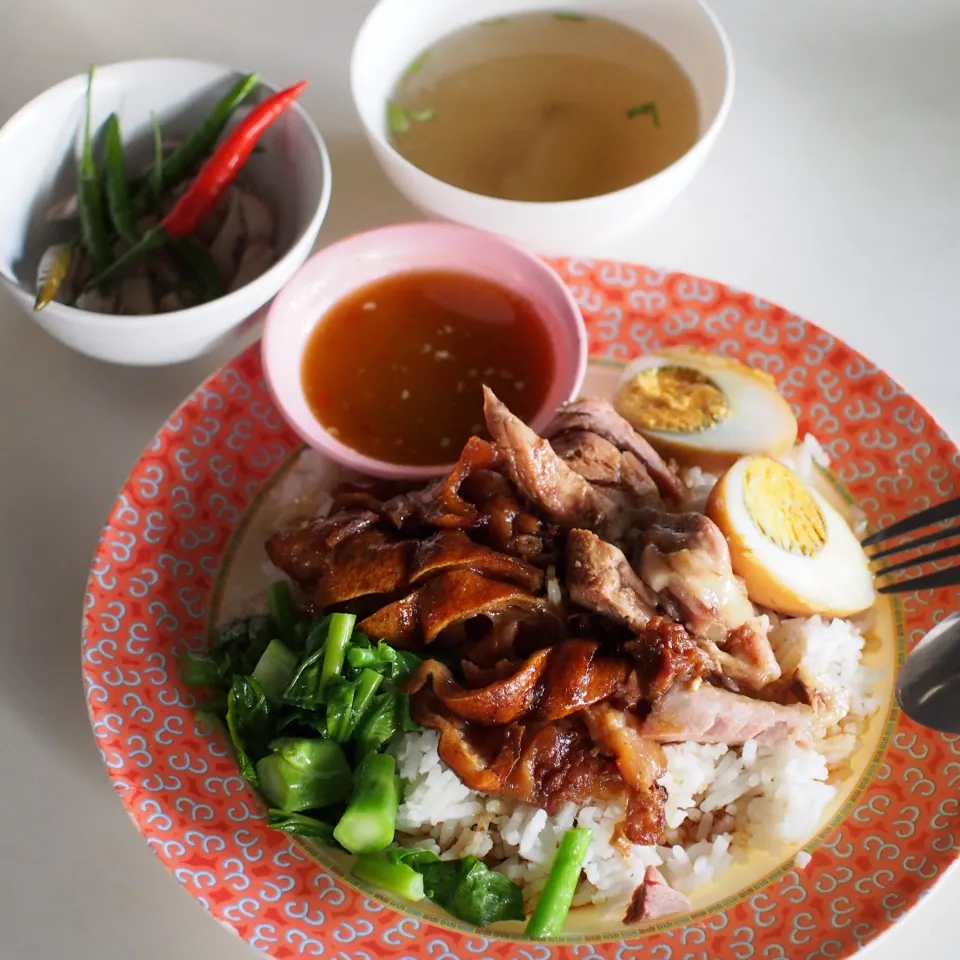 khao kha mu