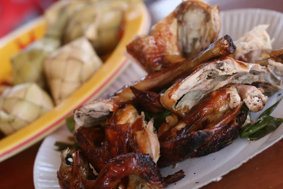 Lechon manok, reference photograph for the food guide