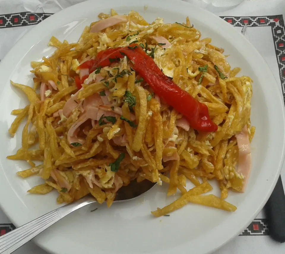Revuelto Gramajo, reference photograph for the food guide