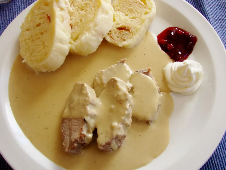 Svíčková, reference photograph for the food guide