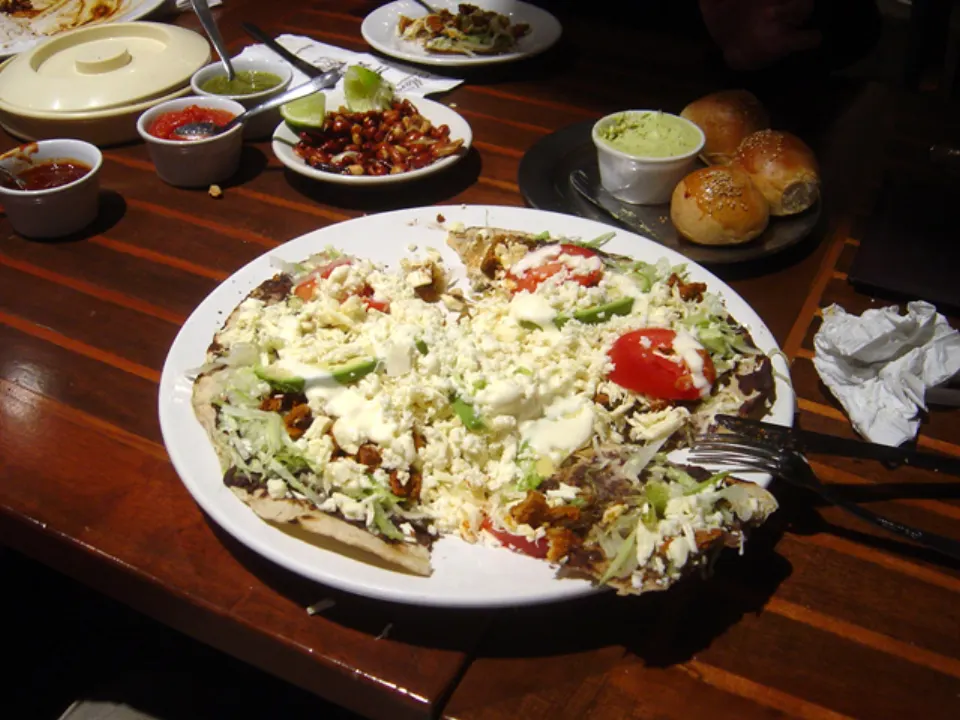tlayuda, reference photograph for the food guide