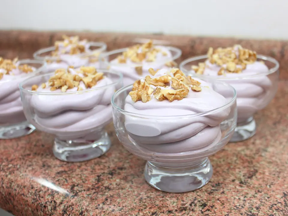 Turrón de vino, reference photograph for the food guide
