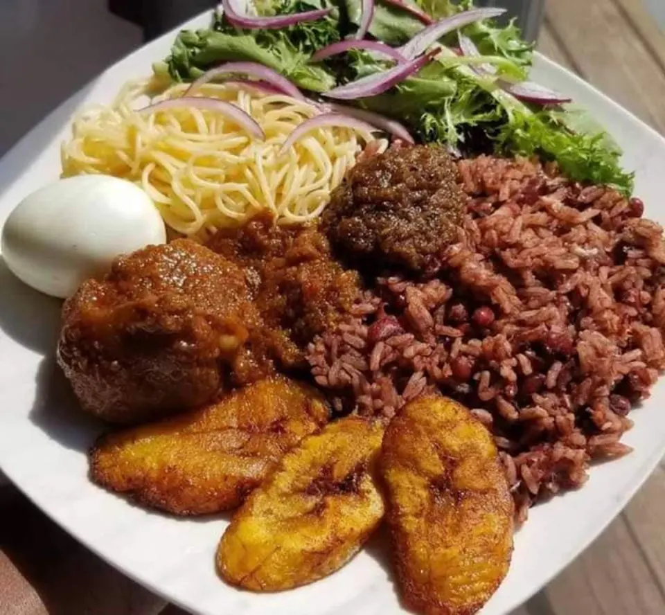 Waakye, reference photograph for the food guide