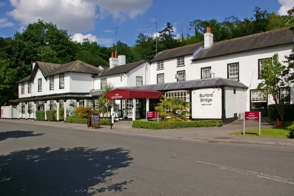Burford Bridge Hotel