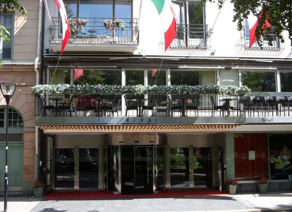 Hotel Rival