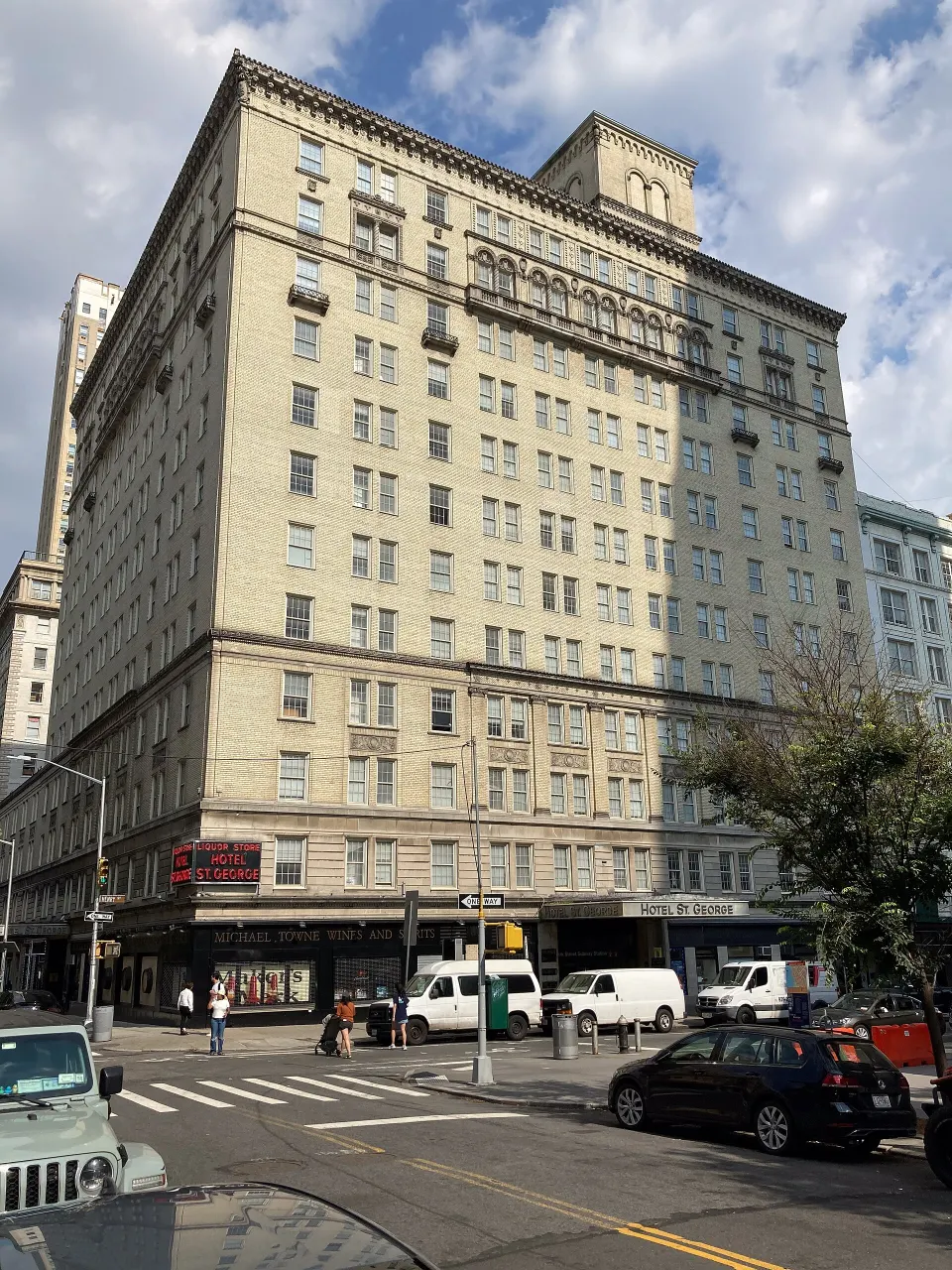 Hotel St. George
