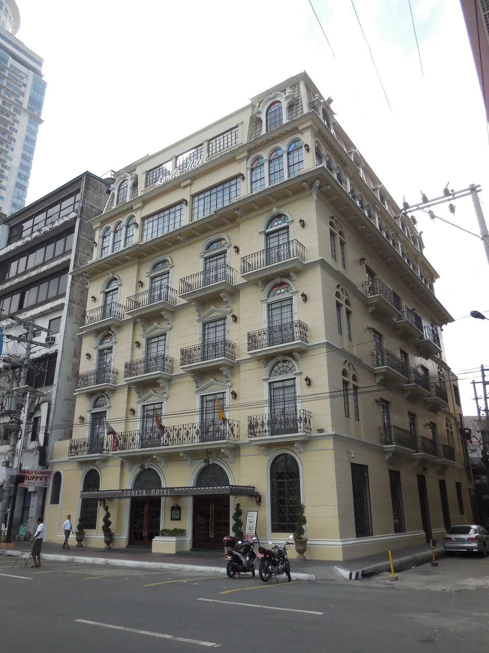 Luneta Hotel