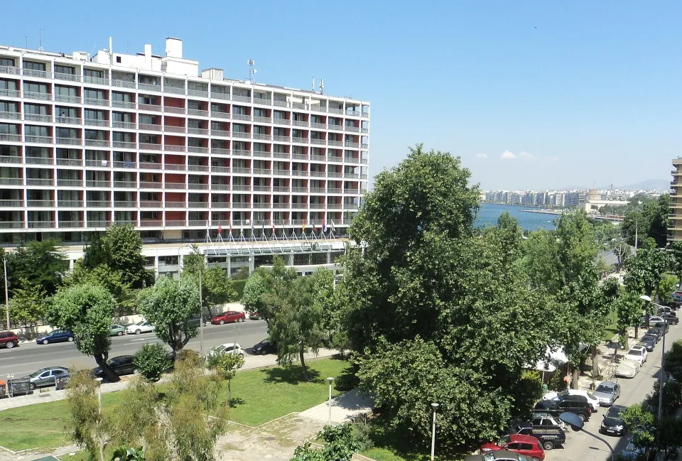 Makedonia Palace